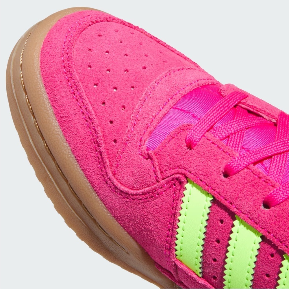 Adidas forum CL w
Brand new - Picture 10 of 10
